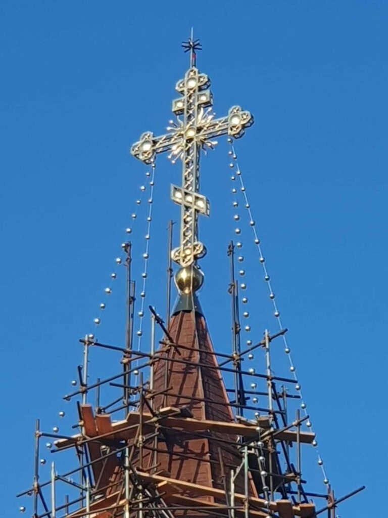 5 cruce bserica noua