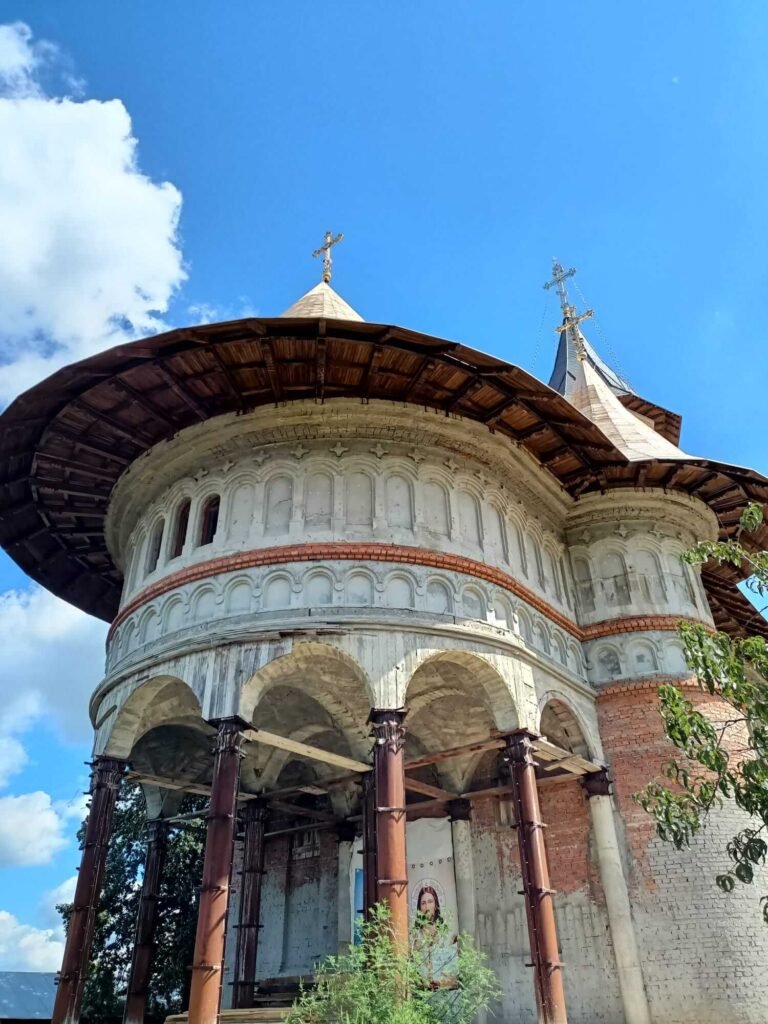 istoric constructia manastirii
